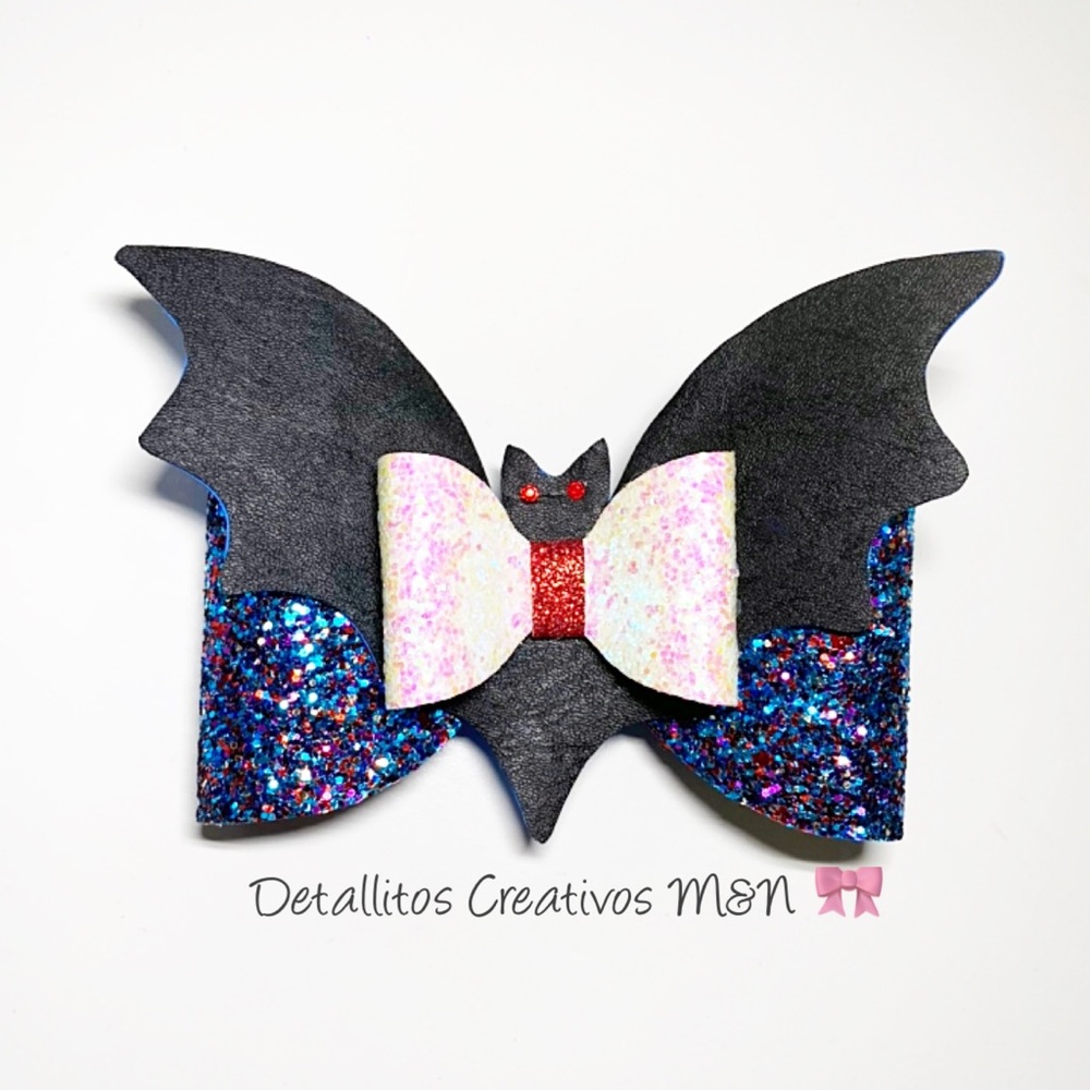 🦇Bat Bow 🦇🚨Halloween sale hurry up!! 🚨$12